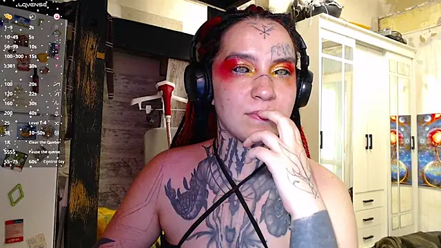 Snapshot of Lilith_Rider_13 chatting on November 5, 2025, 9:42 am Lilith Rider 13 online show from November 5, 2025, 9:42 am