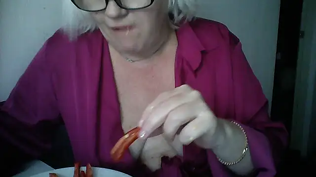 Mayya4321 online show from October 22, 2025, 10:37 am