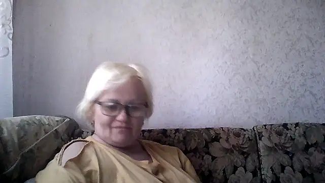 Mayya4321 online show from May 19, 2026, 10:43 am