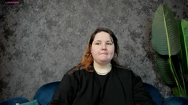 Helga Fitzgerald online show from March 5, 2025, 3:40 am