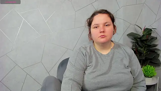 Helga Fitzgerald online show from March 14, 2025, 3:04 am