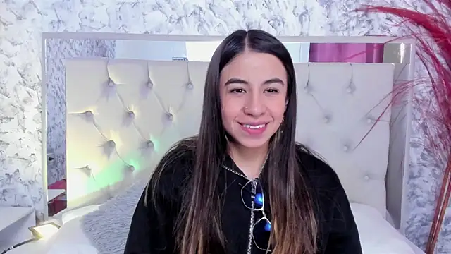 Snapshot of Ariana_greenblat chatting on October 7, 2025, 4:04 pm Ariana greenblat online show from October 7, 2025, 4:04 pm