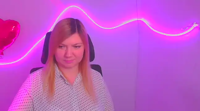 Snapshot of Lola_moree chatting on February 21, 2025, 1:00 pm Lola moree online show from February 21, 2025, 1:00 pm