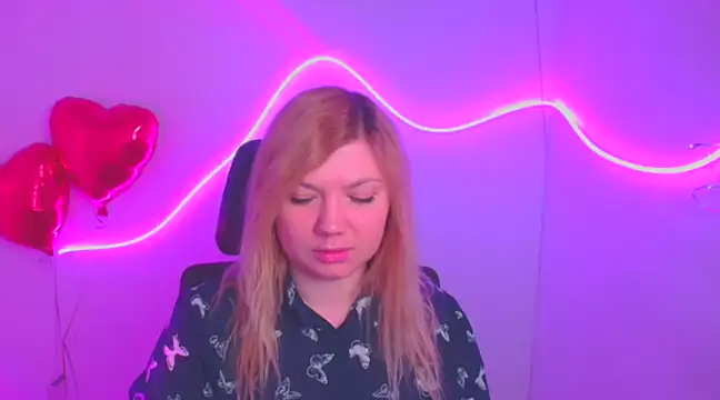 Snapshot of Lola_moree chatting on February 27, 2025, 6:40 am Lola moree online show from February 27, 2025, 6:40 am