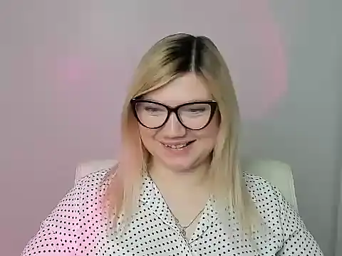 Lola moree online show from November 5, 2025, 1:00 pm