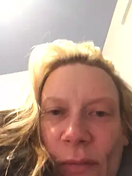 Snapshot of blondey206 chatting on February 8, 2025, 2:26 am blondey206 online show from February 8, 2025, 2:26 am