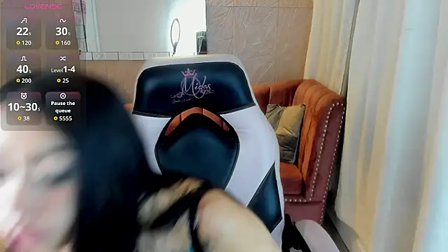 Snapshot of miss_isabella_m chatting on February 7, 2026, 1:04 pm miss isabella m online show from February 7, 2026, 1:04 pm