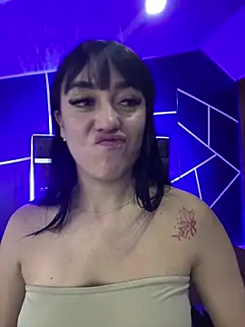 Melody rousse  online show from October 6, 2025, 8:39 pm