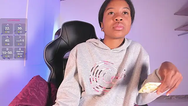 Zaira Rose  online show from September 26, 2025, 12:53 pm