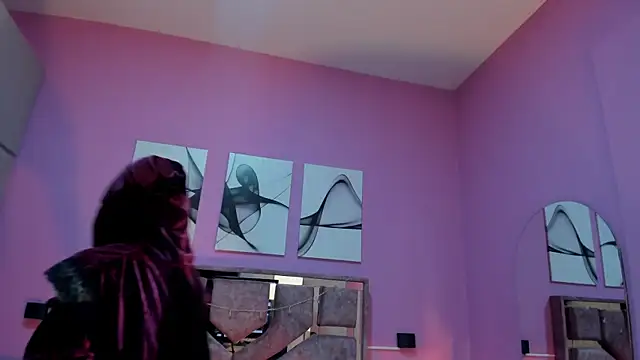 green lovv online show from October 30, 2025, 12:17 pm