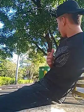 arevalo1124 online show from September 28, 2025, 9:42 pm