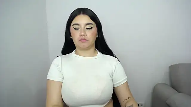 Sara Braun 1 online show from February 3, 2025, 7:00 pm