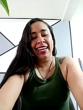 kamila lovee online show from September 29, 2025, 6:57 pm