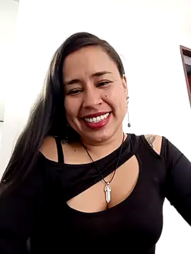 kamila lovee online show from October 1, 2025, 6:58 pm