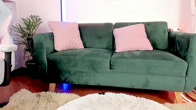 Snapshot of tattoo_ninja_kittyy chatting on February 24, 2025, 8:38 am tattoo ninja kittyy online show from February 24, 2025, 8:38 am