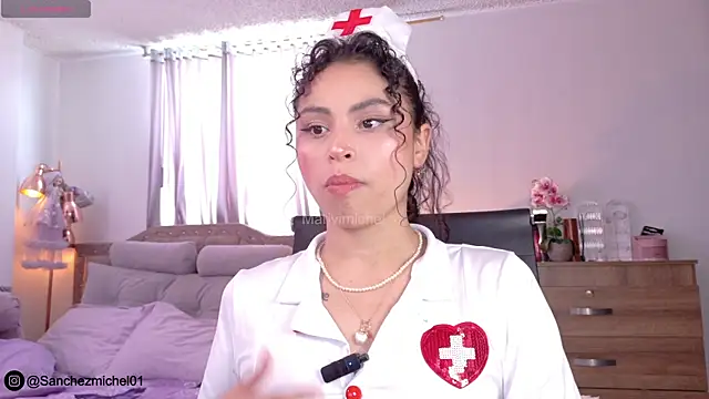 Marivimichel1 online show from October 19, 2025, 7:03 pm