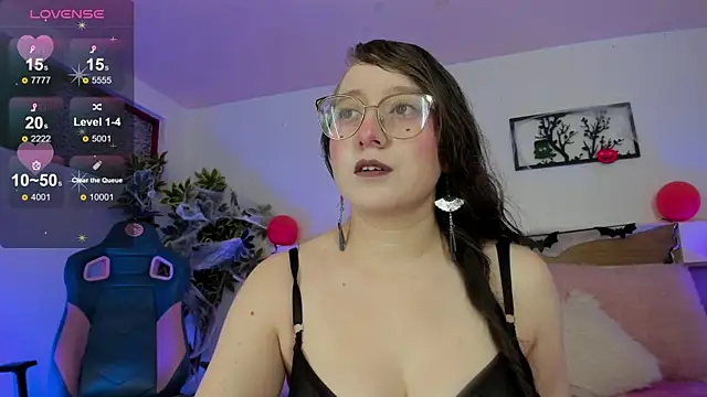 julietha bianco  online show from October 27, 2025, 2:21 pm