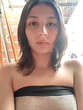 Snapshot of Maiden-Hot chatting on October 17, 2025, 7:38 pm Maiden-Hot online show from October 17, 2025, 7:38 pm