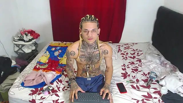 hot man05 online show from February 5, 2025, 12:38 pm