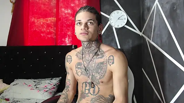 Snapshot of hot_man05 chatting on October 2, 2025, 4:47 pm hot man05 online show from October 2, 2025, 4:47 pm