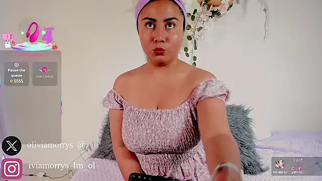 Oliviamorrys online show from February 19, 2025, 3:05 pm
