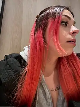 Snapshot of ToxicBarbieDoll chatting on March 5, 2025, 3:51 pm ToxicBarbieDoll online show from March 5, 2025, 3:51 pm