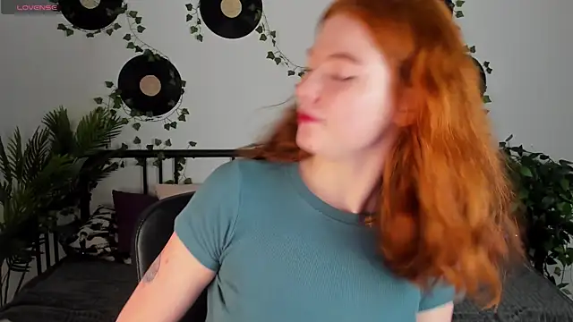 SophieOuld online show from March 18, 2025, 3:20 am