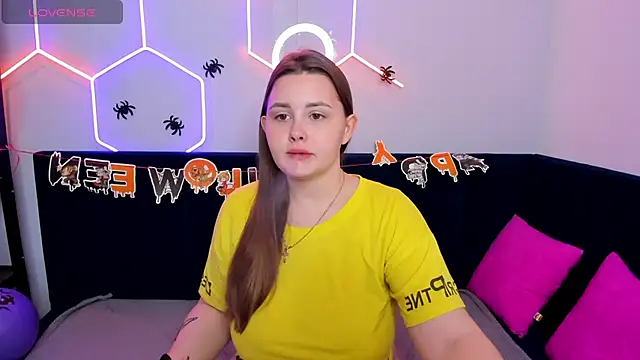 Snapshot of MargaretRoyy chatting on October 30, 2025, 1:29 am MargaretRoyy online show from October 30, 2025, 1:29 am