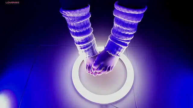 aleya bliss online show from September 19, 2025, 2:46 am