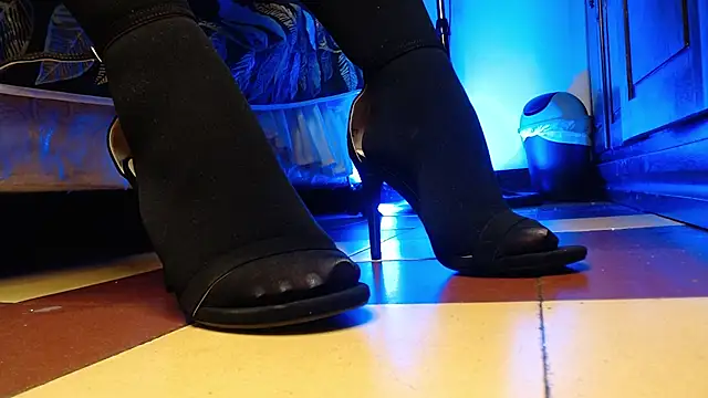 aleya bliss online show from February 27, 2026, 9:26 pm