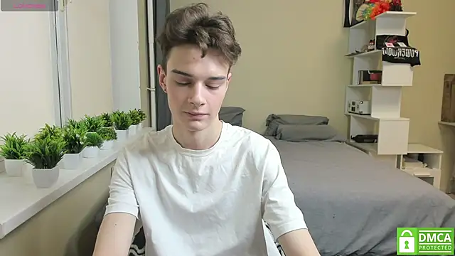 Snapshot of avegothy- chatting on March 6, 2025, 11:58 am avegothy- online show from March 6, 2025, 11:58 am