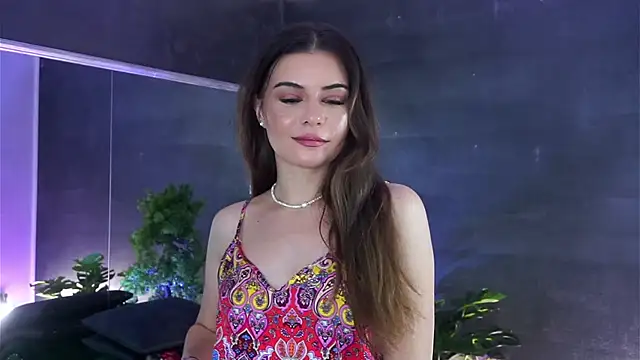 Snapshot of Midnight_Seduction chatting on March 7, 2025, 10:56 am Midnight Seduction online show from March 7, 2025, 10:56 am
