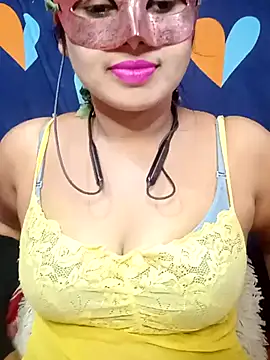 Snapshot of Sweety4u97 chatting on March 7, 2025, 4:57 am Sweety4u97 online show from March 7, 2025, 4:57 am