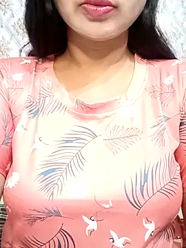 Snapshot of Sweety4u97 chatting on October 7, 2025, 3:25 am Sweety4u97 online show from October 7, 2025, 3:25 am