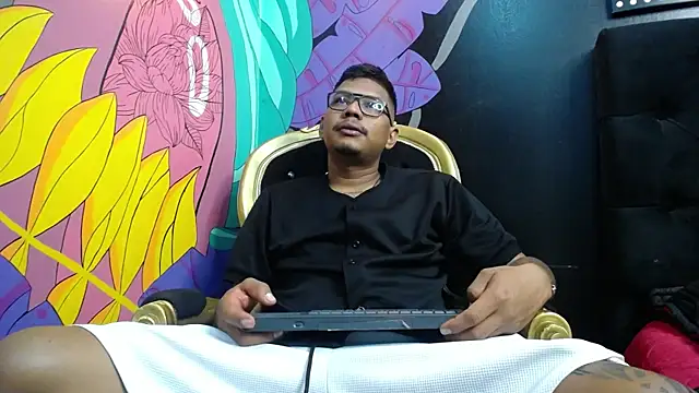 Saipadpuer30 online show from March 3, 2025, 3:30 am