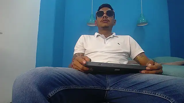 Saipadpuer30 online show from March 11, 2025, 7:14 pm