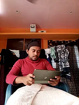 bigcock thick online show from November 25, 2025, 2:44 am