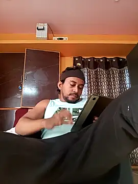 bigcock thick online show from April 24, 2026, 1:52 am