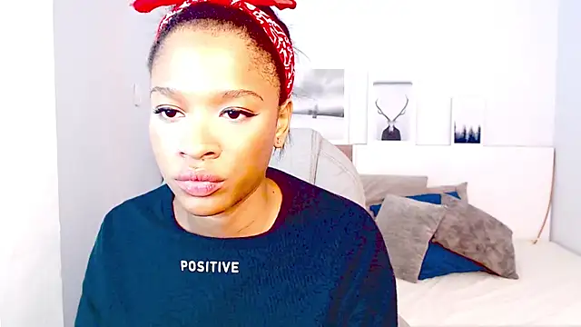 brendathompson  online show from October 7, 2025, 1:36 am