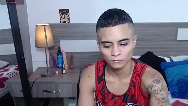 Liiamthompson online show from November 20, 2025, 7:13 pm