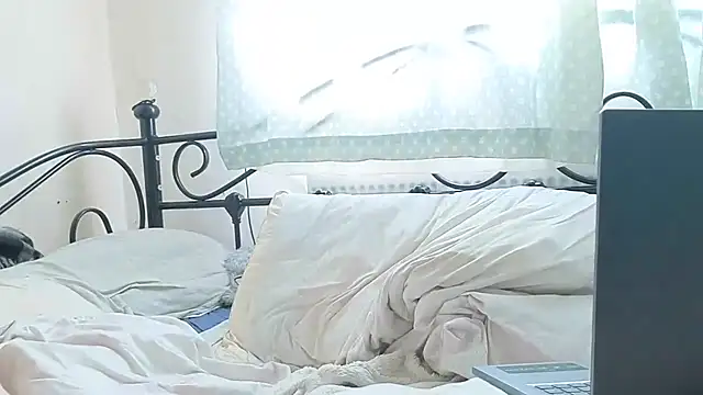 Demi WelshX online show from September 9, 2025, 9:20 am