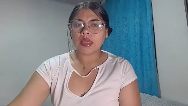 Snapshot of viccky_vick chatting on July 28, 2026, 3:13 am viccky vick online show from July 28, 2026, 3:13 am