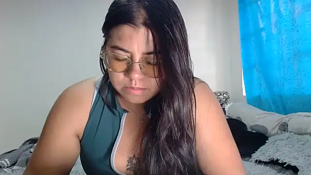 Snapshot of viccky_vick chatting on July 28, 2026, 7:39 pm viccky vick online show from July 28, 2026, 7:39 pm