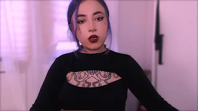 Snapshot of purplewitch chatting on September 12, 2025, 1:22 pm purplewitch online show from September 12, 2025, 1:22 pm