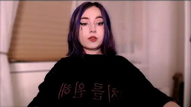 Snapshot of purplewitch chatting on October 12, 2025, 2:38 pm purplewitch online show from October 12, 2025, 2:38 pm