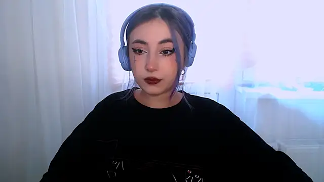 Snapshot of purplewitch chatting on October 29, 2025, 7:32 am purplewitch online show from October 29, 2025, 7:32 am