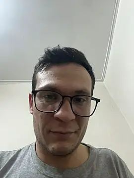 Snapshot of devilXAngel5 chatting on November 5, 2025, 6:30 pm devilXAngel5 online show from November 5, 2025, 6:30 pm