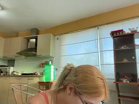 Mermaid-hana online show from September 27, 2025, 11:04 am