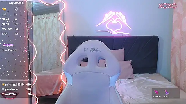 palmerfox tay online show from March 19, 2025, 12:59 am