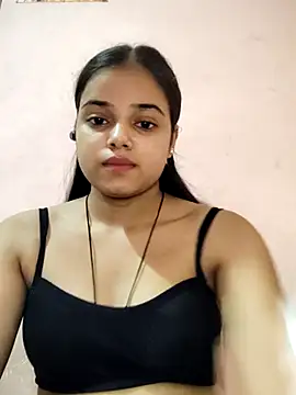 Snapshot of RAYI_123 chatting on September 26, 2025, 6:23 pm RAYI 123 online show from September 26, 2025, 6:23 pm